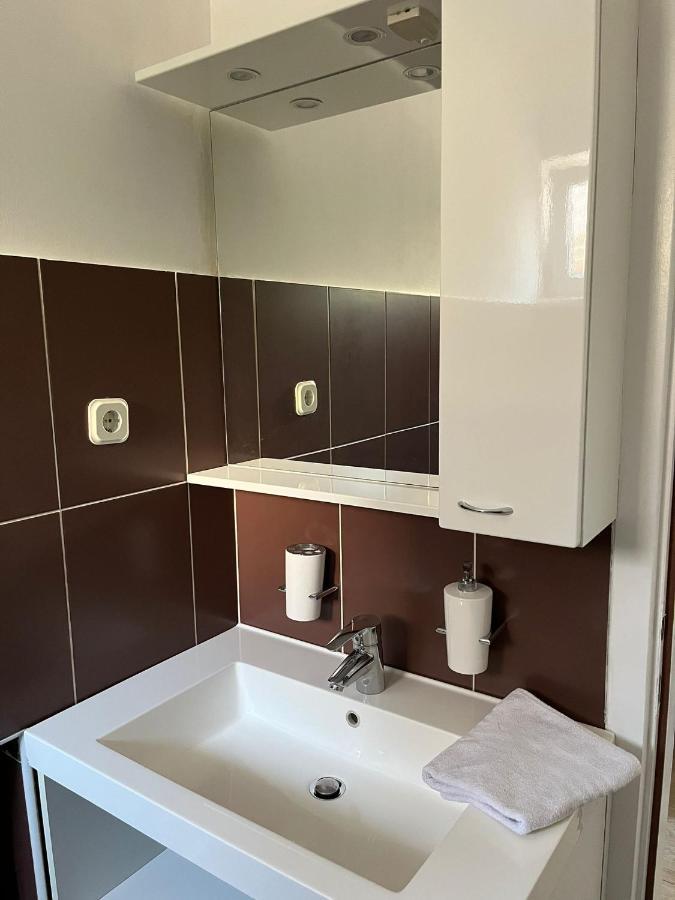 שיבניק Romantic Apartments מראה חיצוני תמונה